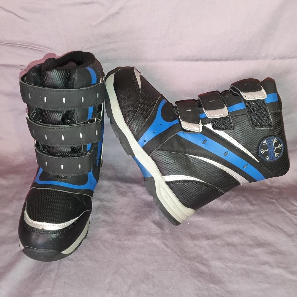 Totes Snow Boots
